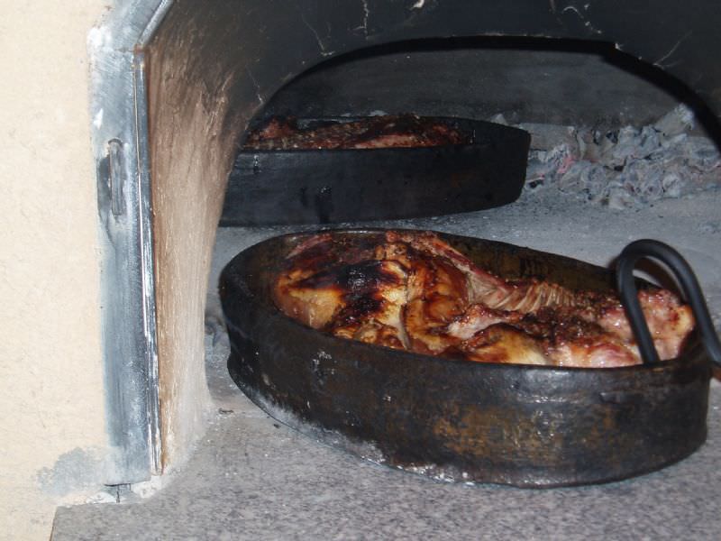 ASADO DE LECHAZO