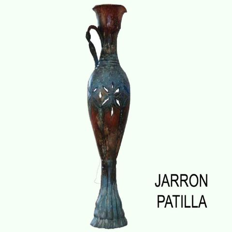 JARRÓN PATILLA .